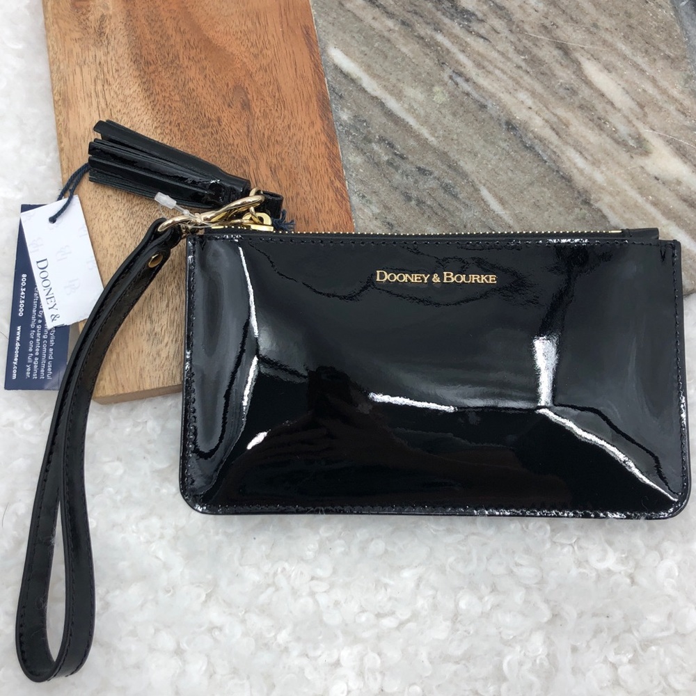 NWT Dooney & Bourke Carrington Tasseled Wristlet - Picture 1 of 5